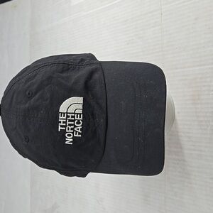 The North Face Black Cap S-M